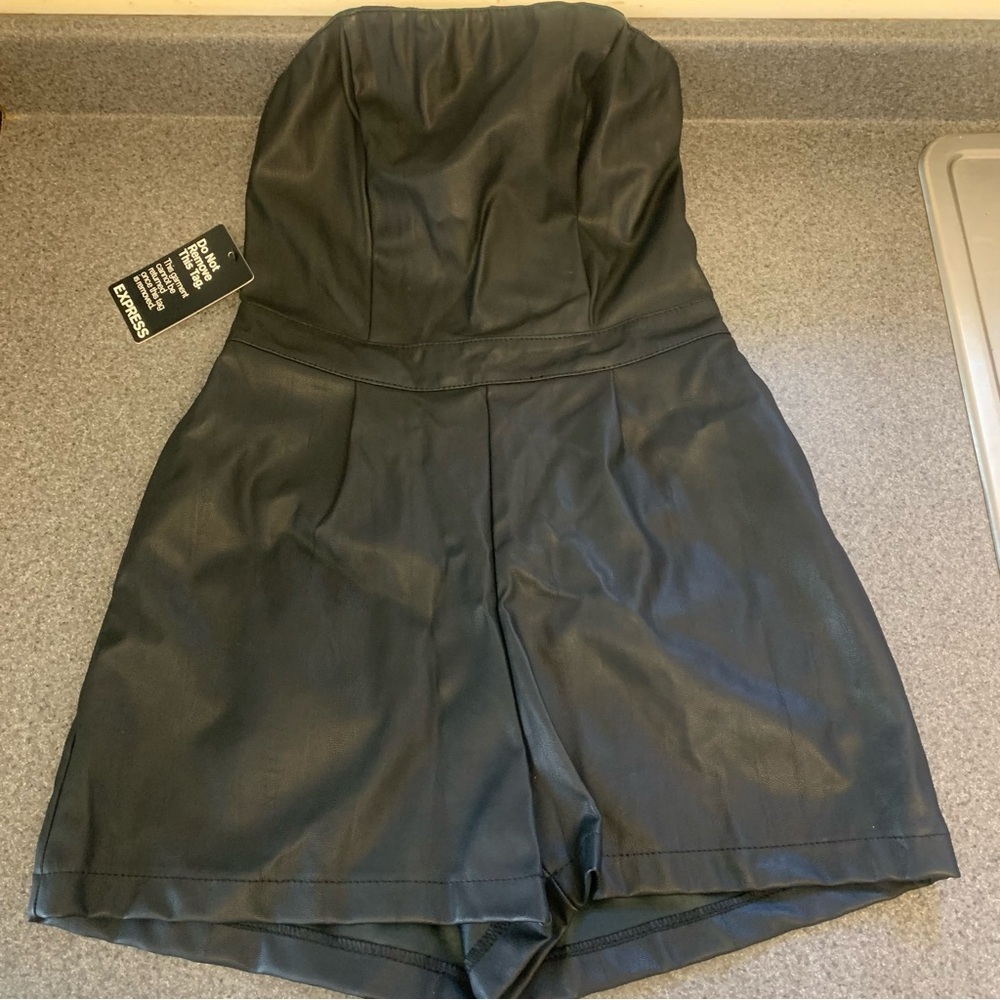 New With Tags Express vegan leather strapless romper Size 2 Festival Party Club - Picture 5 of 6